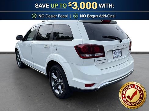 Used 2017 Dodge Journey Crossroad FWD image 4