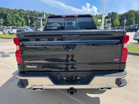 New 2026 Chevrolet Silverado 1500 LT w/ Z71 Off-Road Package AWD/4WD image 6
