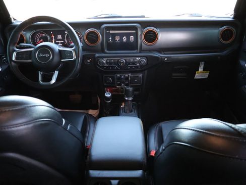 Used 2021 Jeep Gladiator Mojave AWD/4WD image 16
