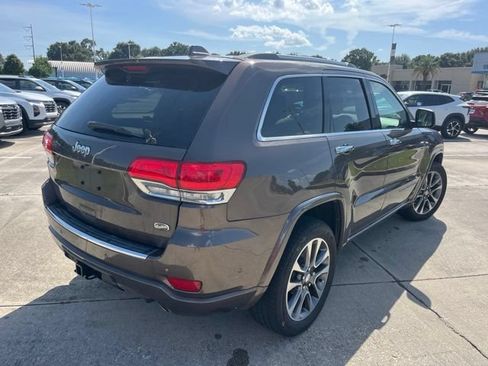 Used 2018 Jeep Grand Cherokee Overland RWD image 8