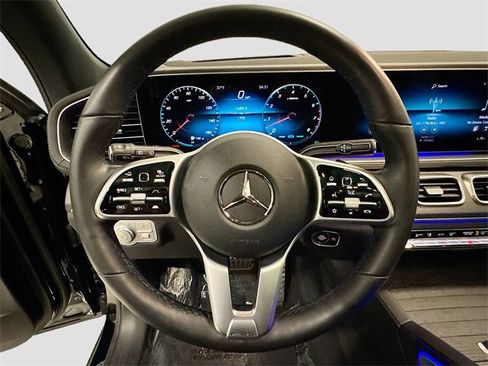 Certified 2022 Mercedes-Benz GLS 450 4MATIC image 11