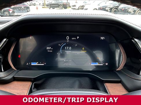 Used 2022 Jeep Grand Cherokee Summit w/ Luxury Tech Group V AWD/4WD image 13