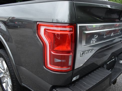Used 2017 Ford F150 Platinum w/ Equipment Group 701A Luxury AWD/4WD image 45