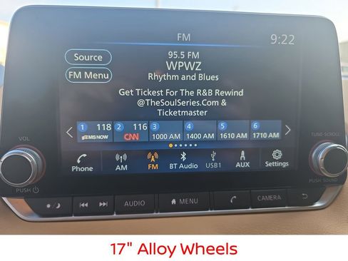 Used 2024 Nissan Sentra SV w/ SV Premium Package image 24