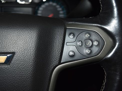 Used 2018 Chevrolet Silverado 1500 High Country image 10