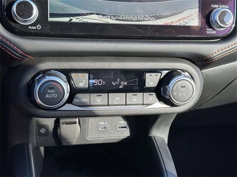 New 2025 Nissan Versa SR w/ Trunk Package image 21