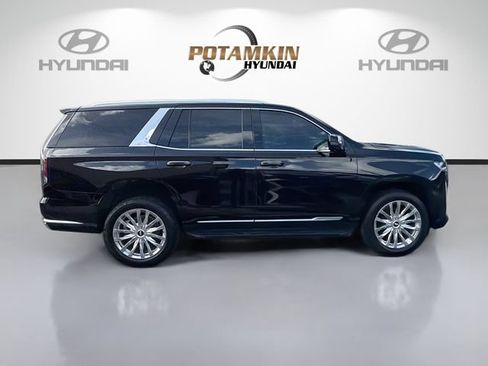 Used 2021 Cadillac Escalade Premium Luxury w/ LPO, Illumination Package RWD image 4