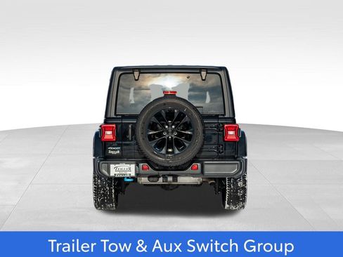 Used 2023 Jeep Wrangler Unlimited Sahara w/ Cold Weather Group image 6