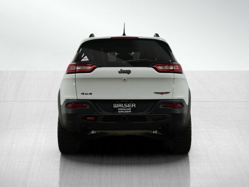 Used 2018 Jeep Cherokee Trailhawk w/ Cold Weather Group image 4