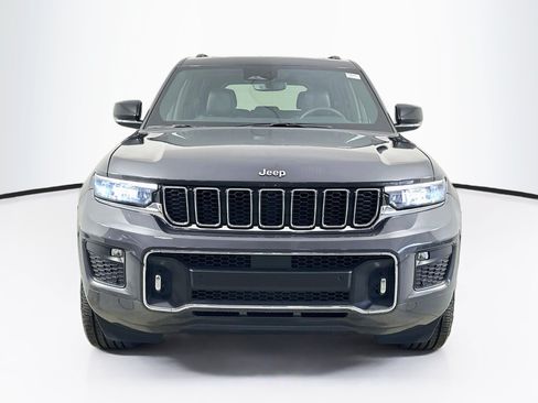 Used 2023 Jeep Grand Cherokee Overland AWD/4WD image 2