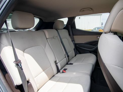 Used 2017 Hyundai Santa Fe Sport FWD image 18