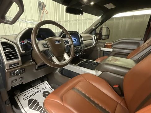 Used 2022 Ford F350 King Ranch w/ King Ranch Ultimate Package image 9