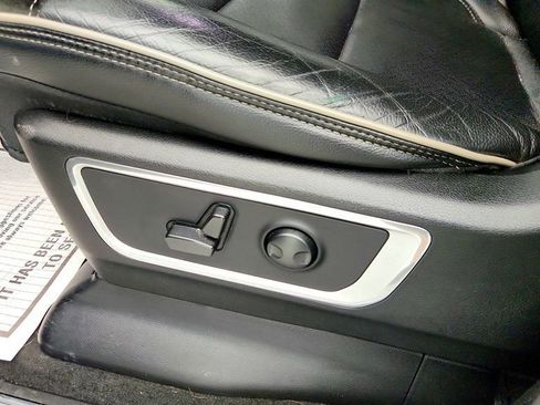 Used 2022 RAM 1500 Laramie w/ Sport Appearance Package image 11