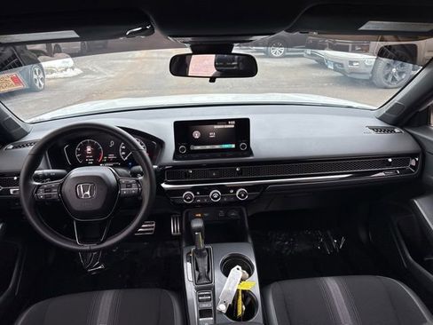 Used 2024 Honda Civic Sport image 12