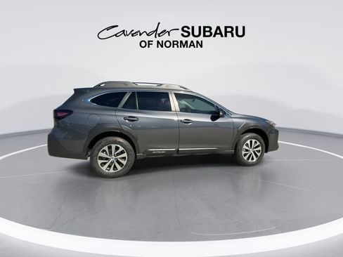 Certified 2025 Subaru Outback Premium image 9