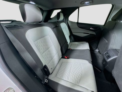 Used 2020 Chevrolet Equinox LT FWD image 29