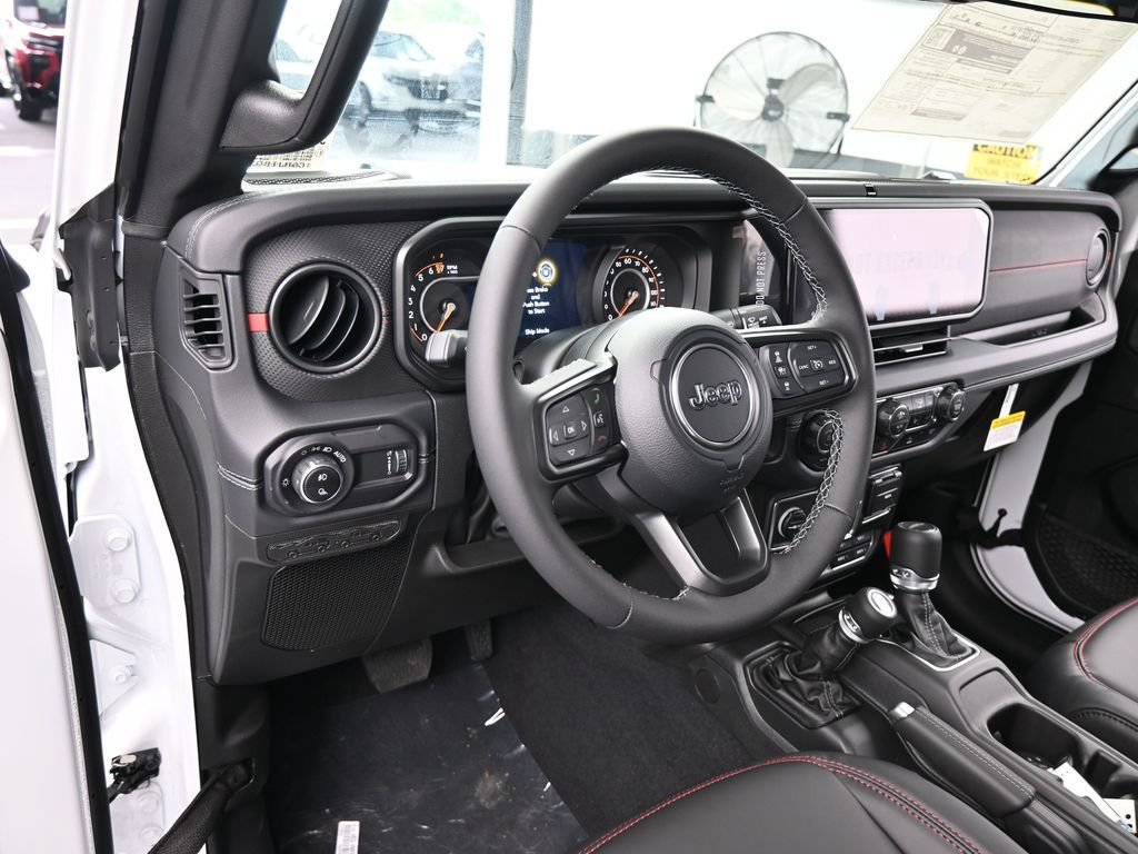 New 2026 Jeep Gladiator Rubicon w/ Steel Power Dome Hood Package AWD/4WD image 10