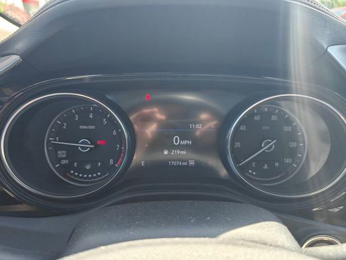 Used 2022 Buick Encore GX Essence w/ Experience Buick Package AWD/4WD image 13