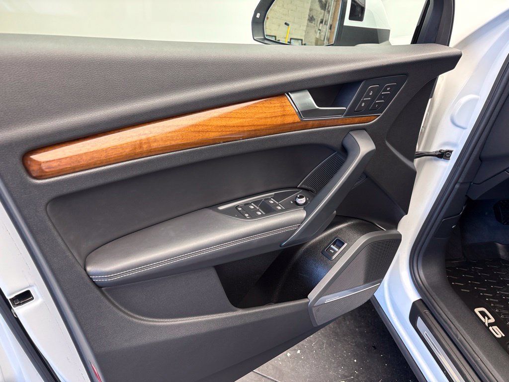 Certified 2023 Audi Q5 2.0T Premium Plus w/ Premium Plus Package AWD/4WD image 5