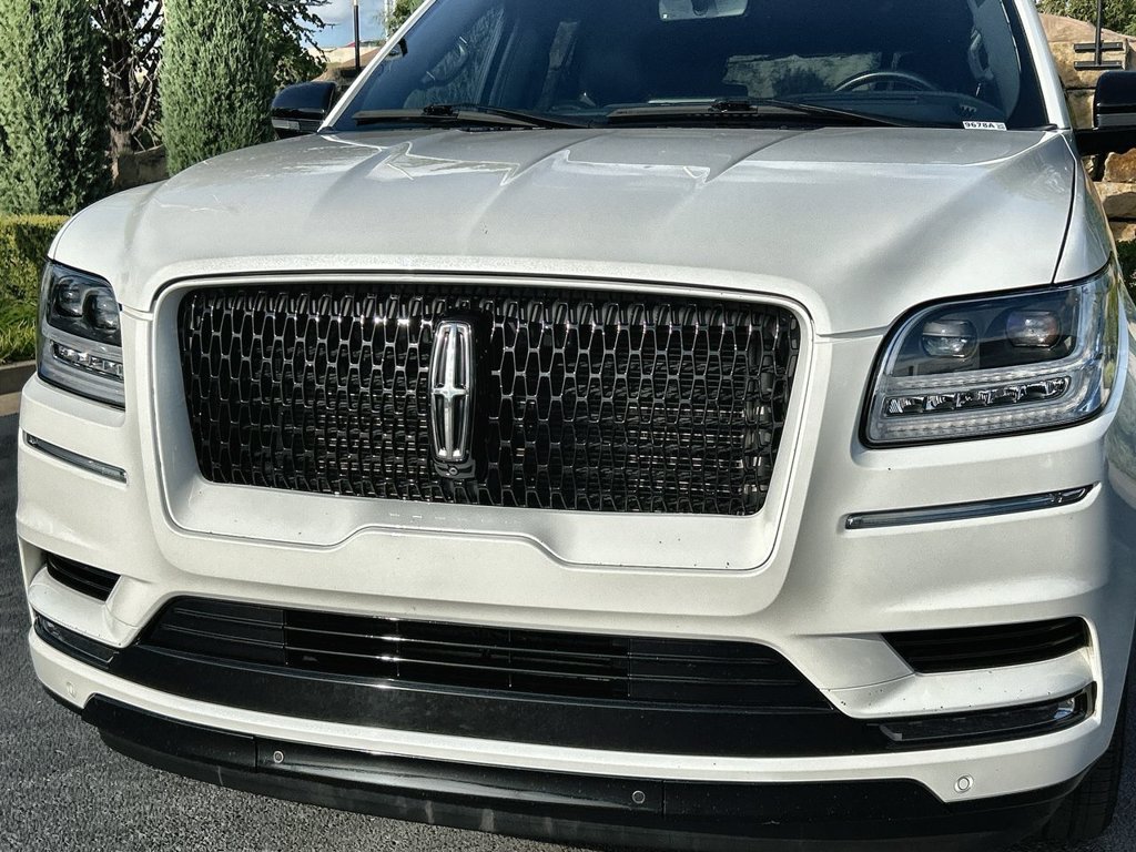 Used 2021 Lincoln Navigator L Reserve w/ Luxury Package AWD/4WD image 9