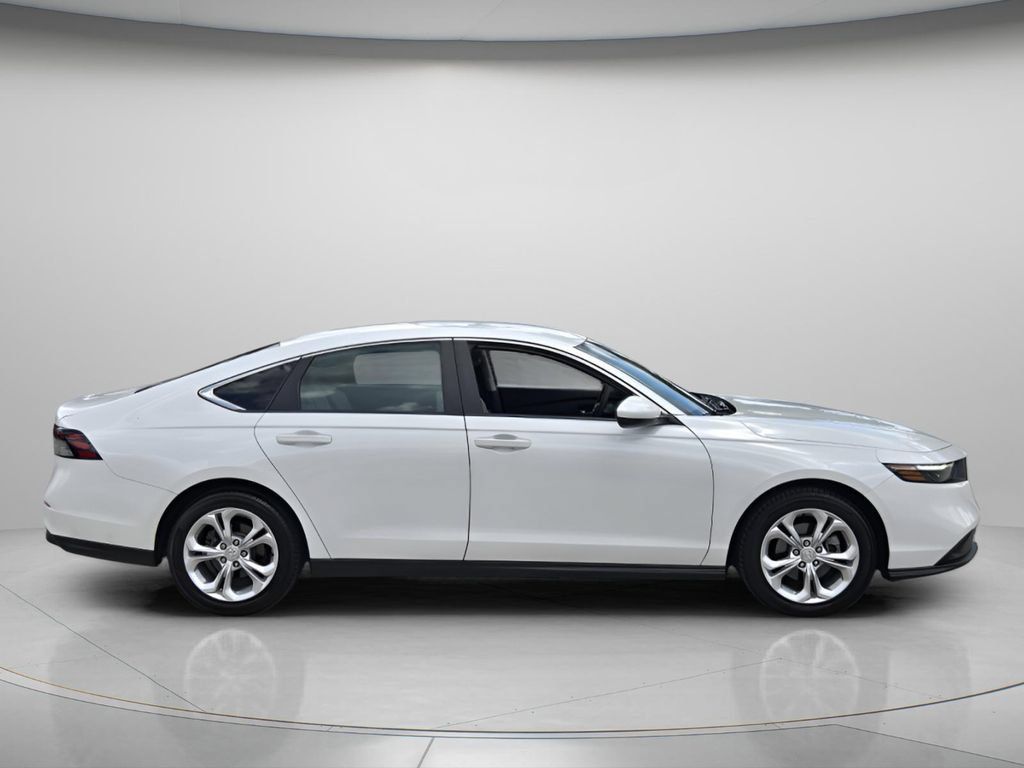 Used 2024 Honda Accord LX image 3
