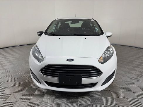 Certified 2019 Ford Fiesta SE w/ Cold Weather Package FWD image 2