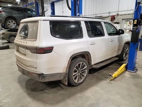 Used 2024 Jeep Wagoneer Series II w/ Premium Group I image 6