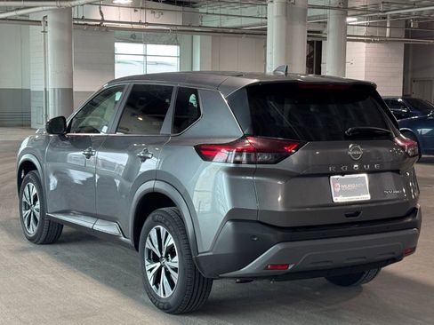 Used 2023 Nissan Rogue SV image 8