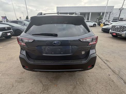 Used 2025 Subaru Outback Onyx Edition image 6