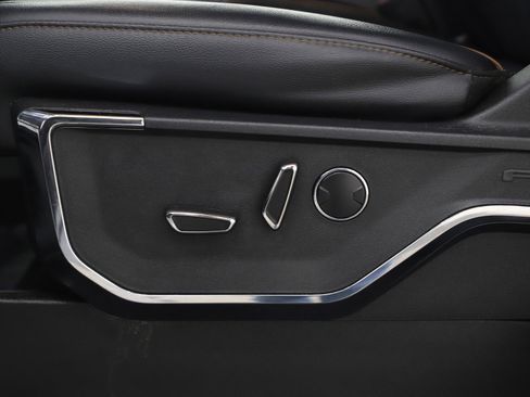 Used 2024 Ford F150 Lariat w/ Equipment Group 502A High image 26