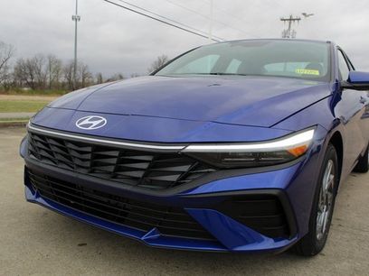 New 2025 Hyundai Elantra Blue w/ Cargo Package
