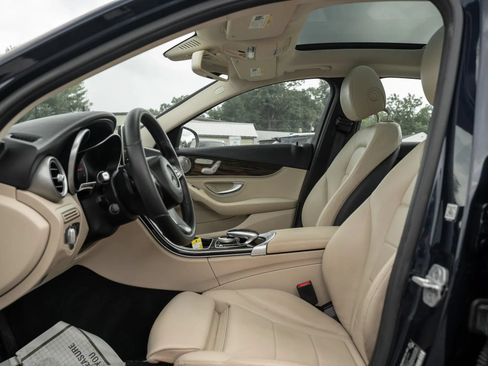 Used 2015 Mercedes-Benz C 300 4MATIC Sedan image 7