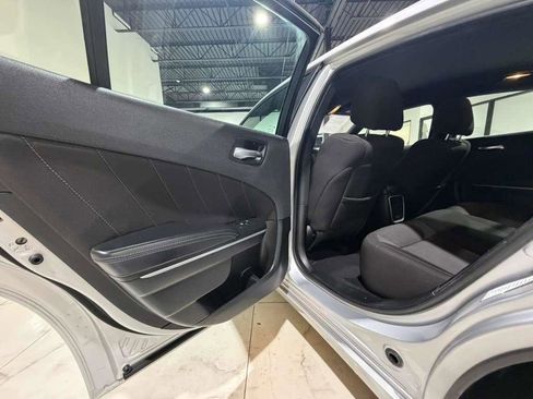 Used 2022 Dodge Charger SXT image 16