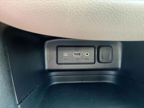 Used 2024 Chevrolet Equinox LS AWD/4WD image 18