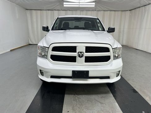 Used 2018 RAM 1500 Express w/ Express Value Package AWD/4WD image 3