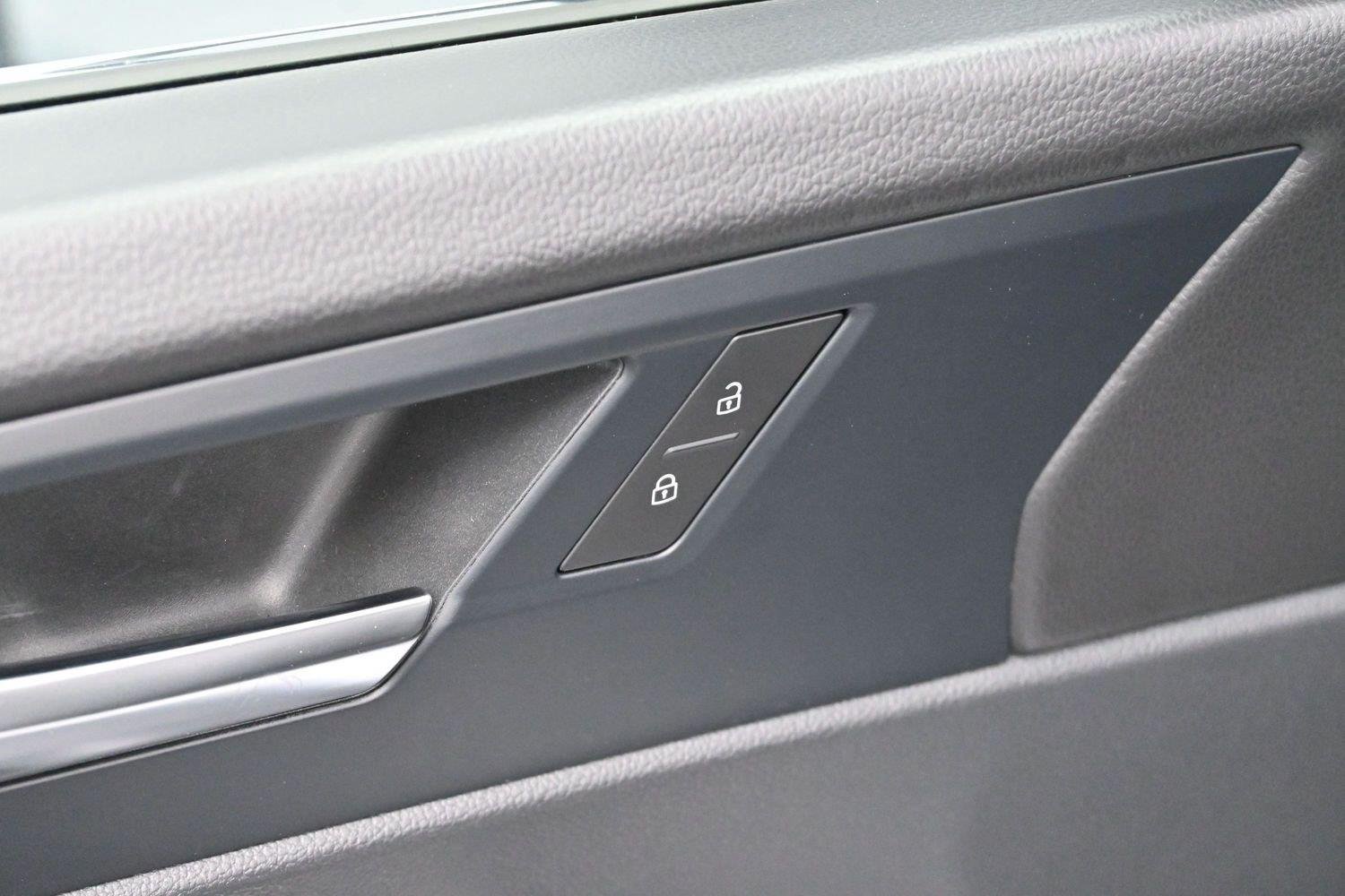 Used 2024 Volkswagen Jetta SE FWD image 10