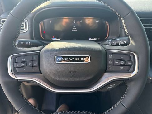 New 2026 Jeep Grand Wagoneer L 4WD w/ Premium Group I image 14
