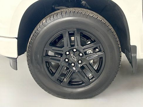 New 2025 Chevrolet Silverado 1500 RST w/ LPO, Dark Essentials Package image 31