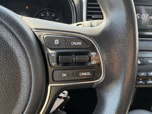 Used 2017 Kia Sportage LX FWD image 33
