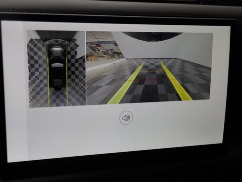 Used 2023 Land Rover Defender 110 V8 image 10