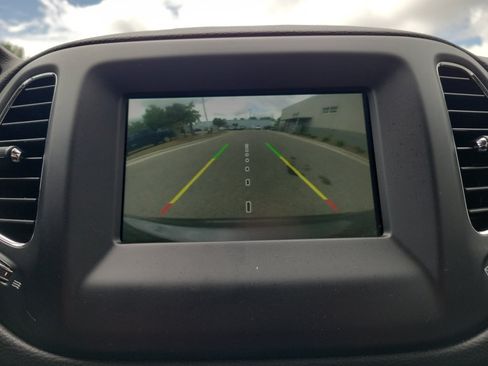 Used 2021 Jeep Compass Latitude w/ Sun and Sound Group FWD image 19