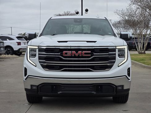 Used 2025 GMC Sierra 1500 SLT AWD/4WD image 11