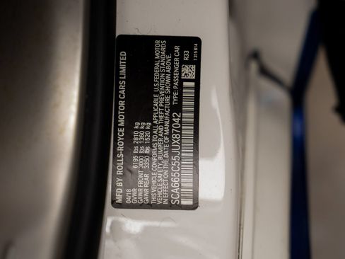 Used 2018 Rolls-Royce Wraith RWD image 64