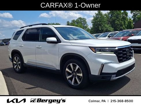 Used 2023 Honda Pilot Touring image 3