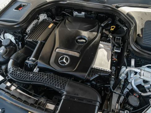 Used 2017 Mercedes-Benz GLC 300 image 27