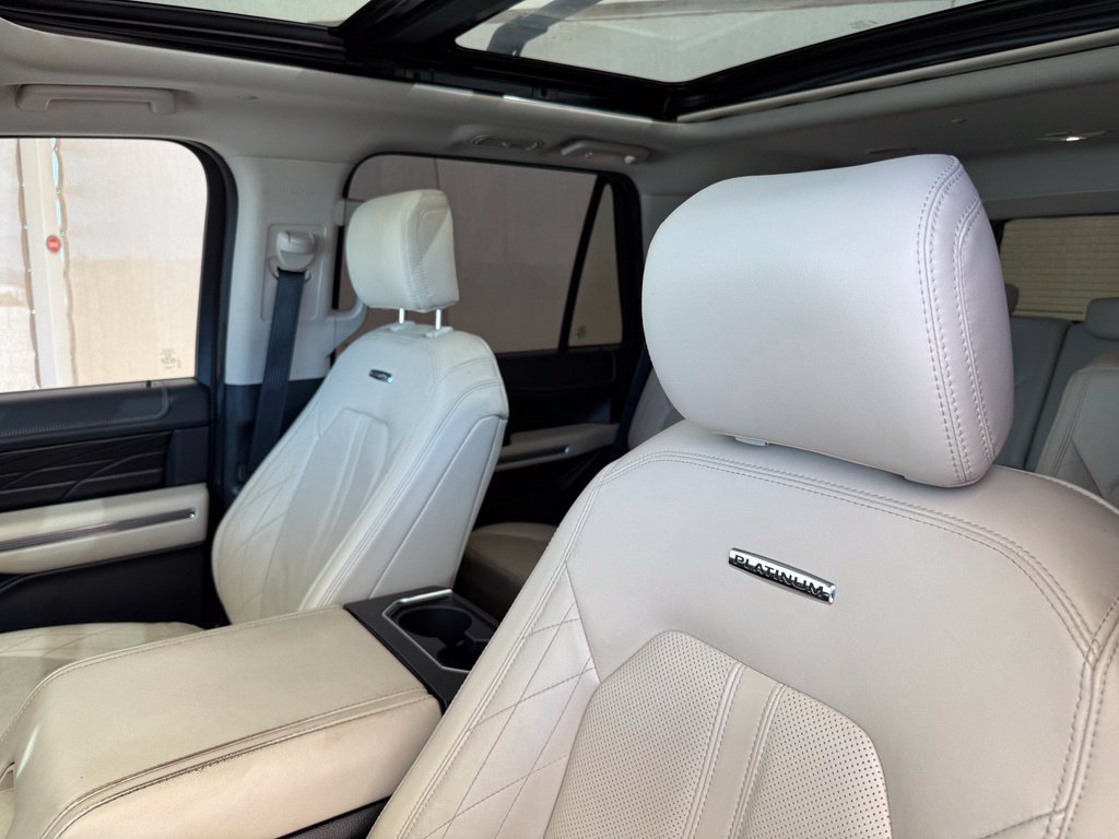 Used 2019 Ford Expedition Platinum RWD image 32