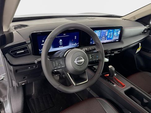 New 2026 Nissan Kicks SR FWD image 9