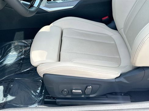 Used 2026 BMW 430i Convertible RWD image 17