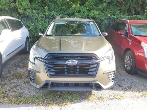 Used 2023 Subaru Ascent Onyx Edition AWD/4WD image 2