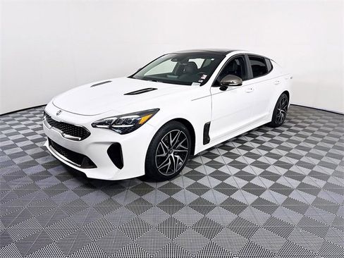 Used 2023 Kia Stinger GT-Line w/ Sun & Sound Package image 3